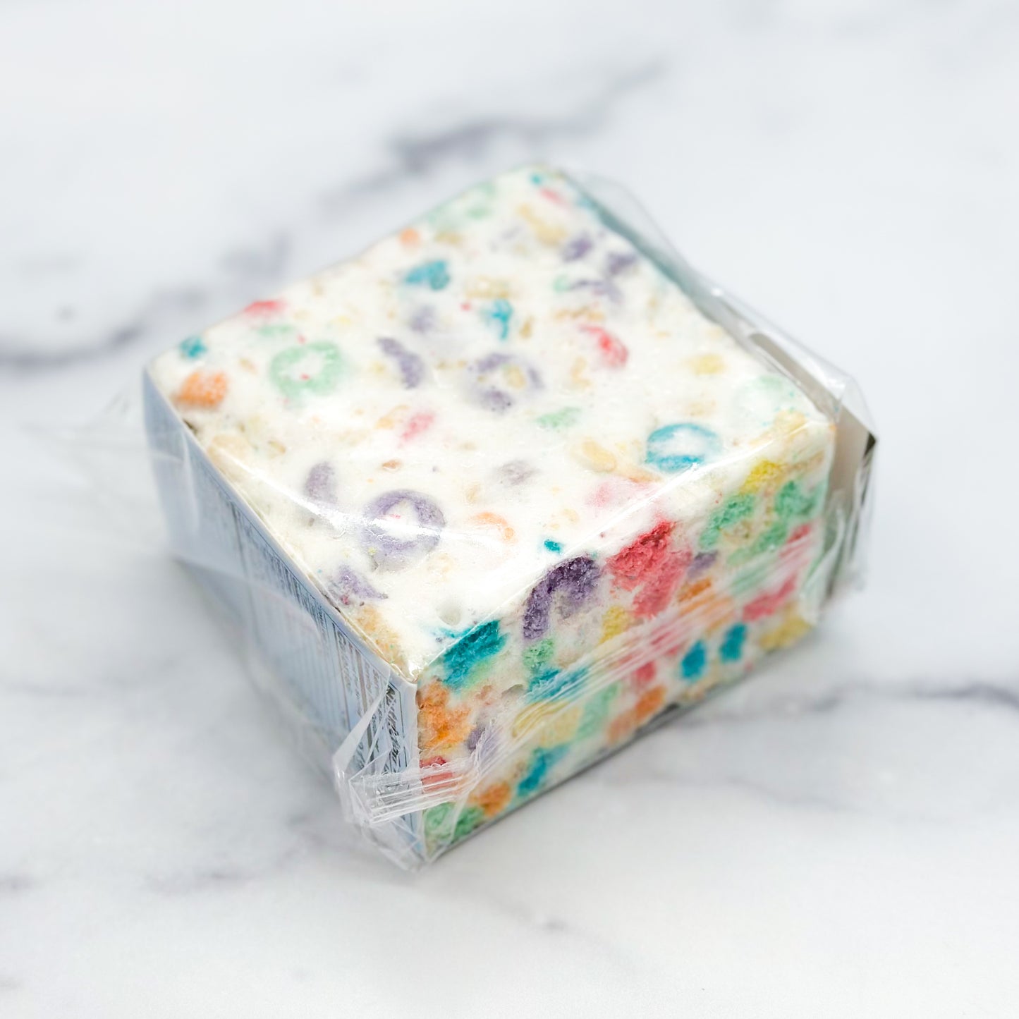 Fruity Ringlets Crispycake